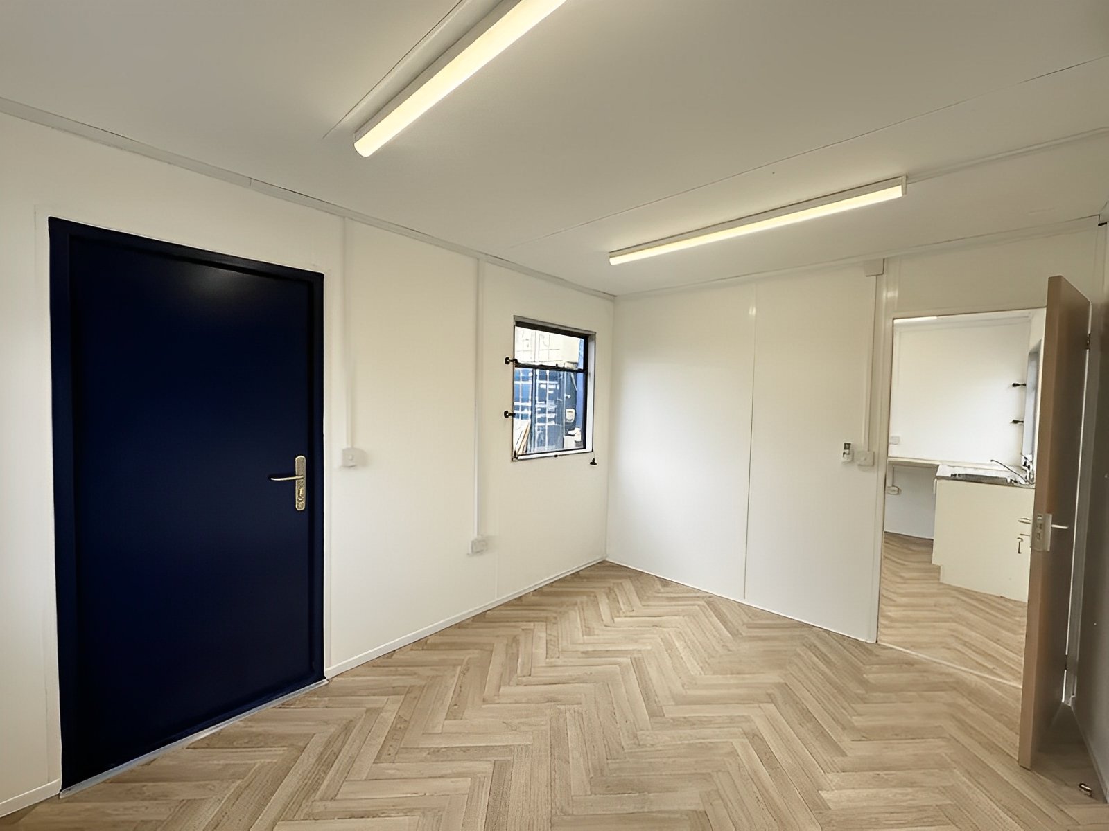 32ft x 10ft Custom Cabin Office | Canteen | 1+1 WC Wash Rooms | Anti-Vandal - Image 5